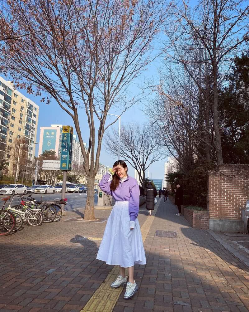 金泫雅最新内衣大片,不愧是“性感小野马”,腹肌太抢镜!