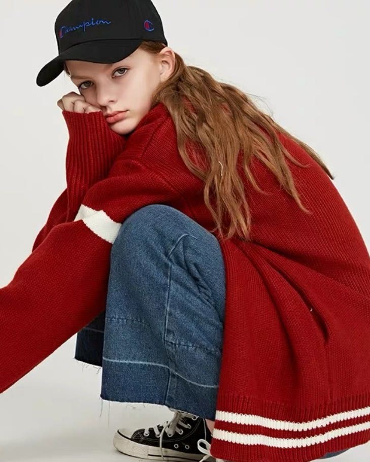 春天红色毛衣怎么穿?和我学穿搭,红红火火过春季