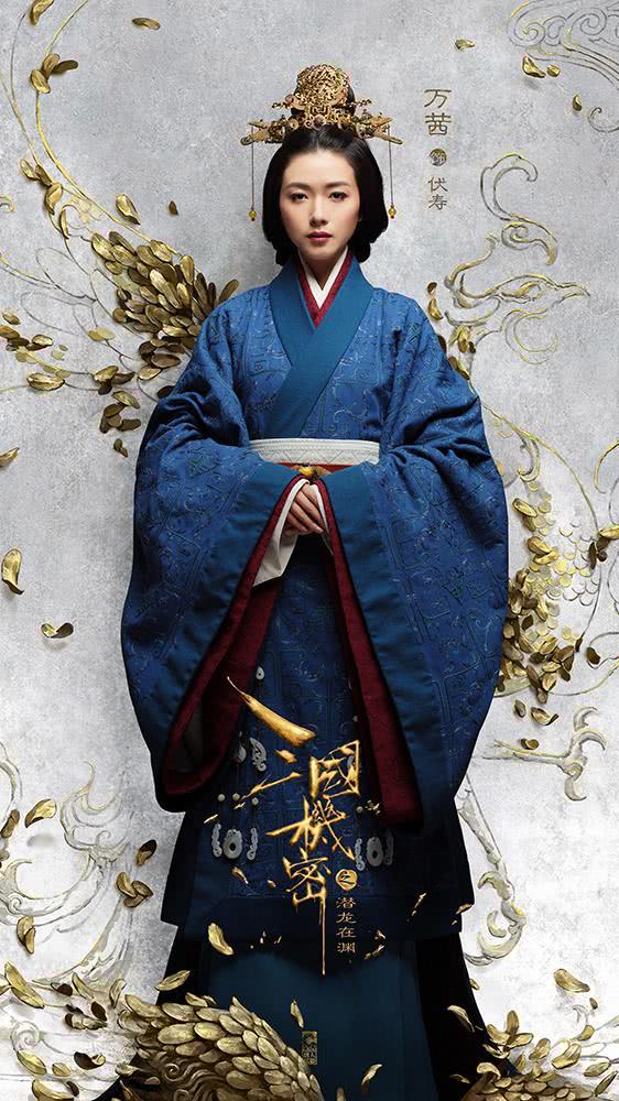 疯狂追剧《新世界》，再次被女神万茜圈粉，风情万种被她轻松穿出