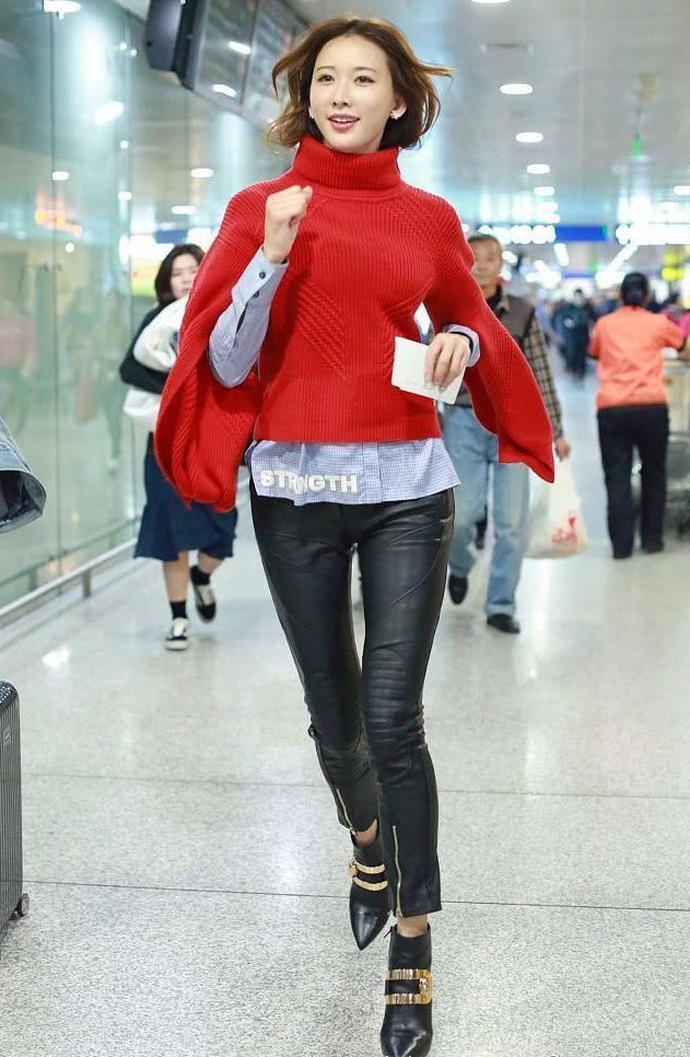 红色毛衣怎么搭配?选这几款长裤就显高还显瘦!