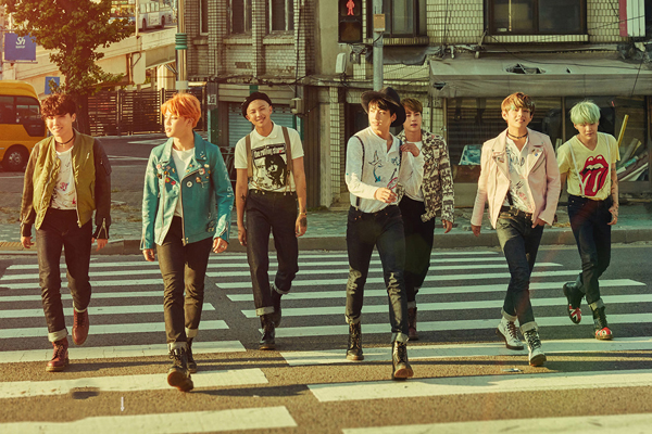 防弹少年团解散了吗 金泰亨回复合照事件