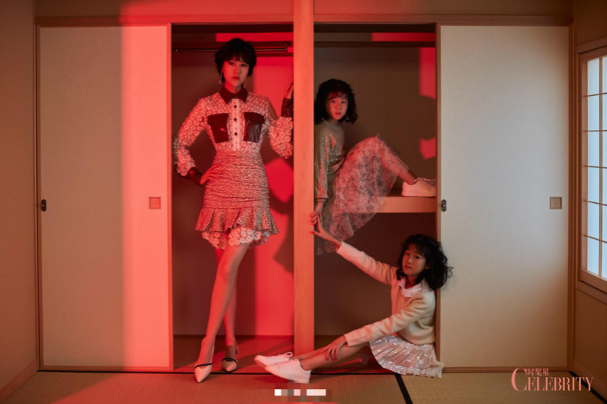 陆毅一家四口拍杂志,高颜值耐看,鲍蕾和两女儿腿细的像六根竹签