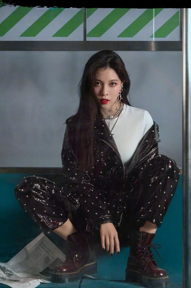 初春怎么穿才时尚又好看!学宋妍霏优雅酷帅穿搭,让你贵气十足