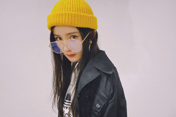 杨幂的真实体重是多少 宅在家做美食却还只有九十斤