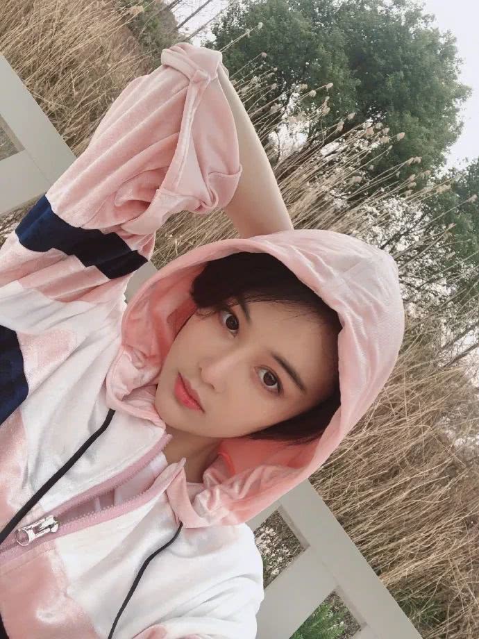 张馨予真实体重曝光!体重也过百脸上圆润反而更美了