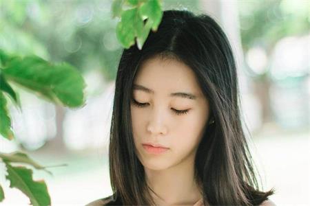 1568971330475403.jpg 女人最具诱惑的调情姿势 男人看了会受不了