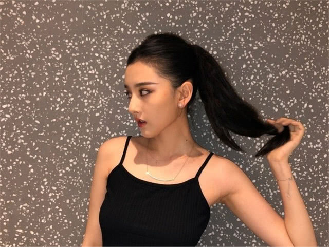 判断你是“高级脸”还是“网红脸”，主要看这4点，不妨自测一下