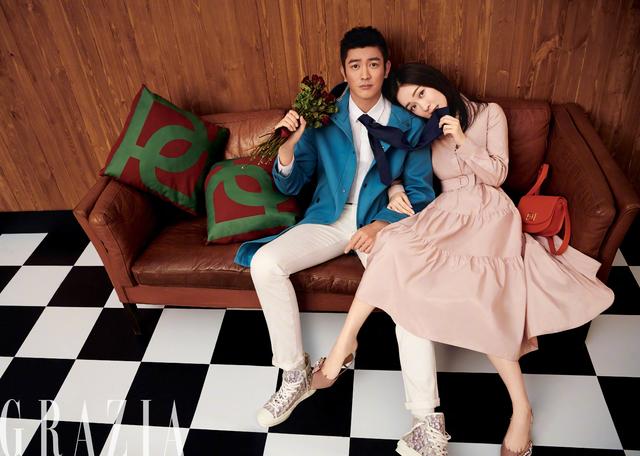 杜江霍思燕合体拍杂志写真,夫妻俩俏皮互动,甜蜜爆棚