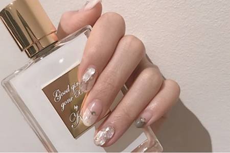 冬季新款流行美甲图片大全,显手白的五款好看指甲