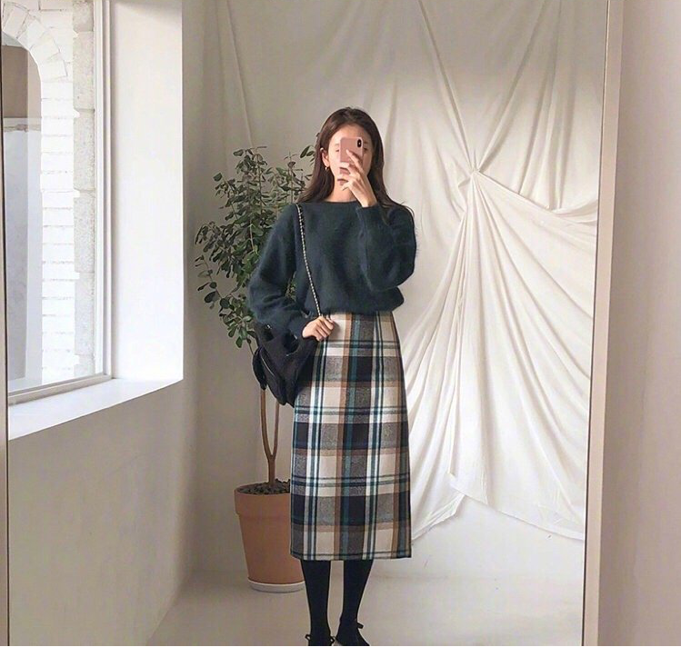 春季怎么穿衣?毛衣单穿搭好看不易撞,简单时尚又潮流高级!