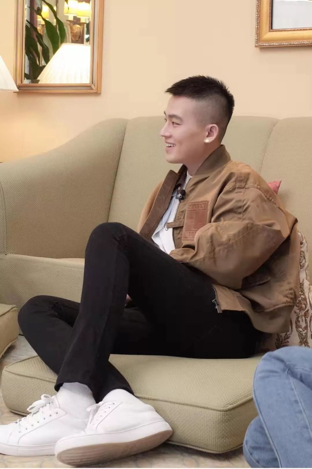 娱记说：杨幂甩了魏大勋？蔡徐坤被黑怕了？佟丽娅放弃刘昊然？杨超越被实力派吊打？欧豪反炒？