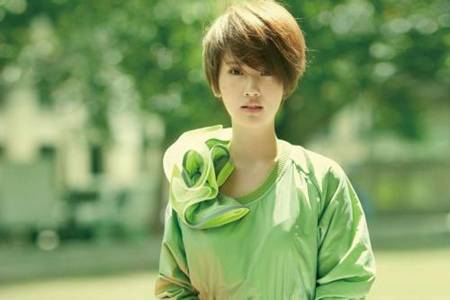2020女生最新短发发型图片,清爽短头发造型超有个性