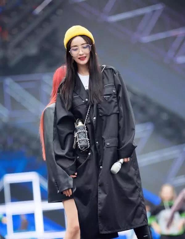 带货女王杨幂爱背的10款包包，每一个都好好看