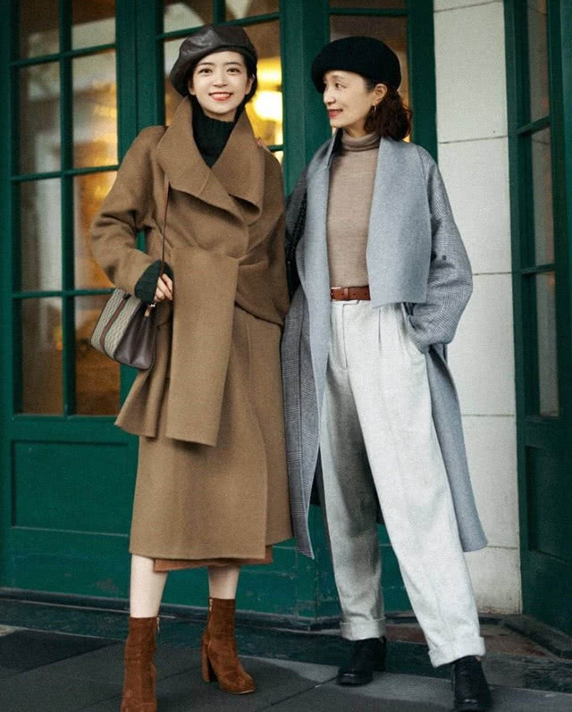 穿大衣或羽绒服最好别搭这3种“内搭”,不耐看还不耐穿