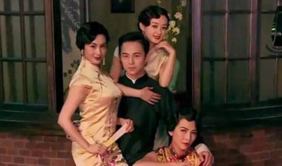 何炅捧红了谢娜，捧红了赵丽颖，唯独捧不红没眼力见的她？