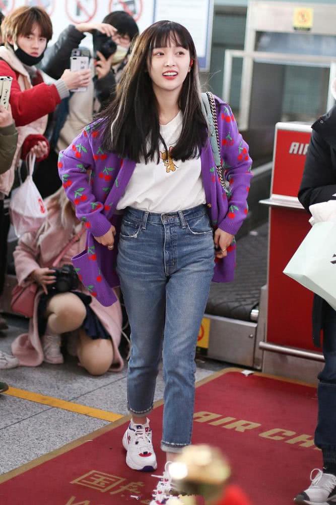 开春奶奶衫太好看,经典温柔还有气质,搭配裙子裤装好看还洋气