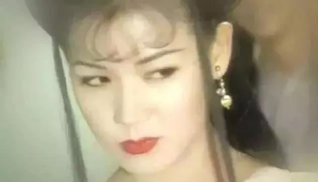 她因拍戏休克身亡,26年片酬被4个弟妹掏空,器官全捐救了8条人命