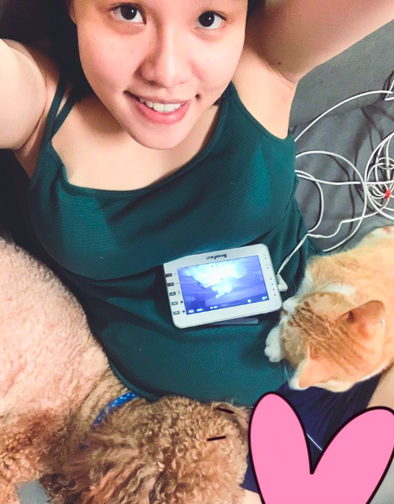 刚生完的谢依霖又要生了,肚子上的红血丝触目惊心,疼到吃止疼药