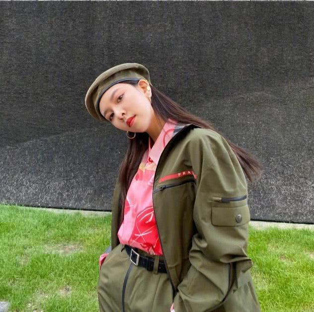 宋妍霏各种造型轻松拿捏,百变韩系穿搭看她就够了