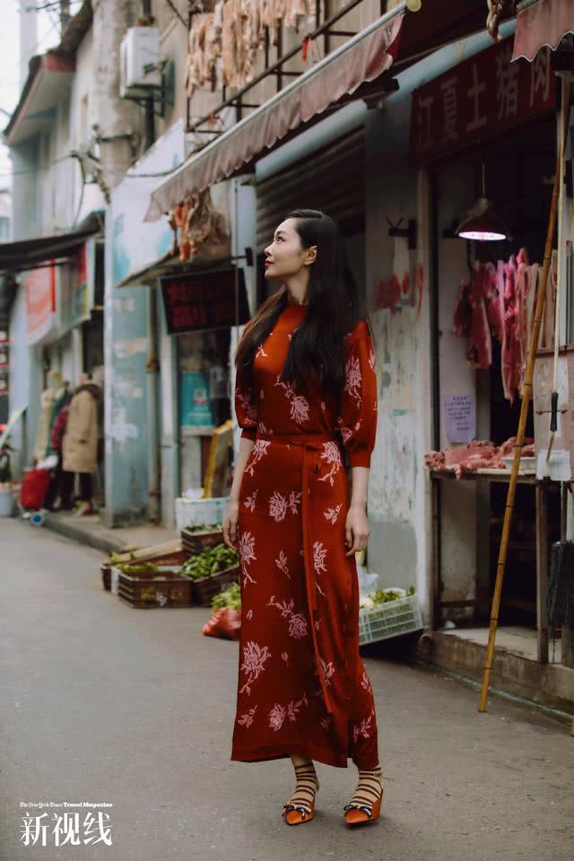 宋轶折《新视线》二月刊杂志封面,时尚大片演绎绝美复古风穿搭