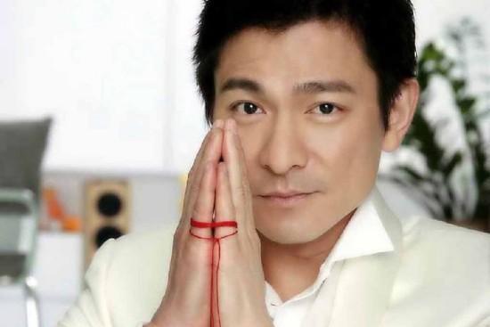 好心捐款反被骂惨的8位明星: 有的借钱捐款, 有的捐20亿也被骂