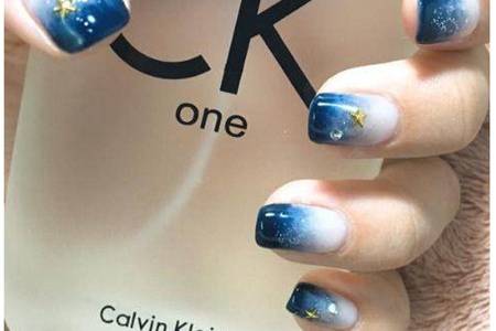 美甲图片2020新款式图片,渐变图案成为时尚流行款