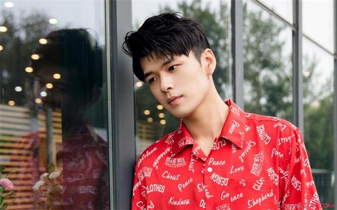 演员盛英豪是Gay吗？