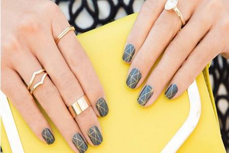 美甲图片2020新款式,五种流行色让指甲美丽动人