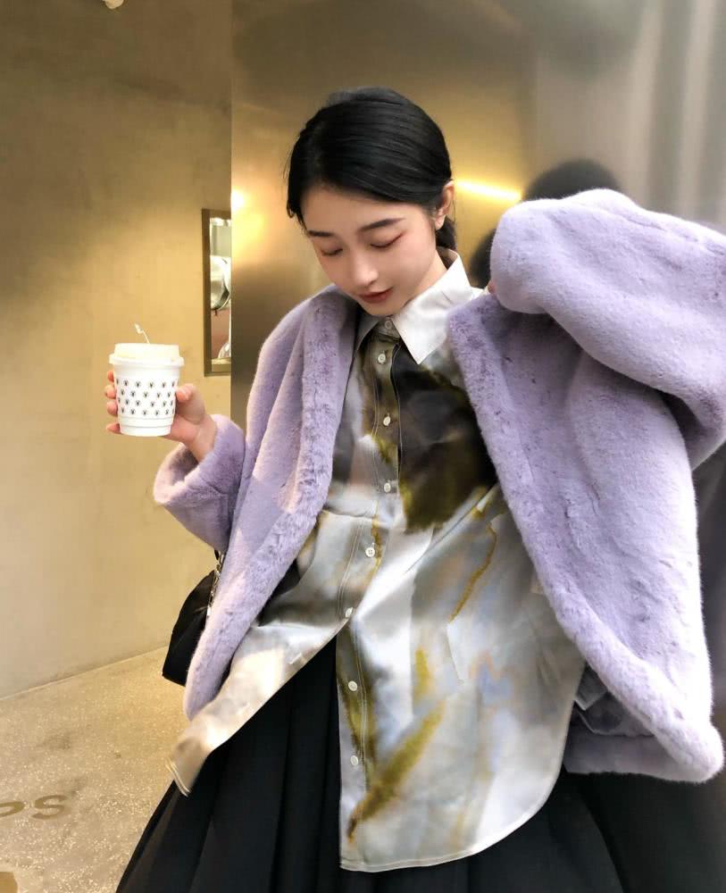 清新脱俗的初春穿搭,简单百搭还不挑人,甜甜的感觉真的好舒服!