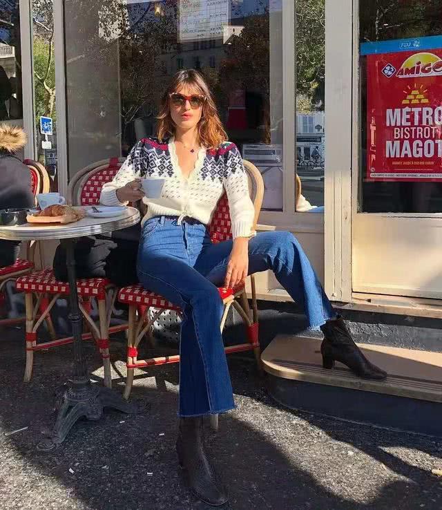 早春建议大家多穿“万能衫”，温柔又高雅，搭配裙子、裤子都好看