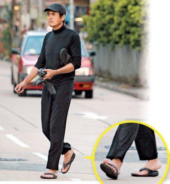 一直说裸捐几十个亿,却没见过一次捐款,周润发是开玩笑的吗?