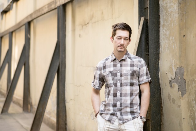 格子衬衫怎么搭配,百搭的格子衬衫这样穿更好看