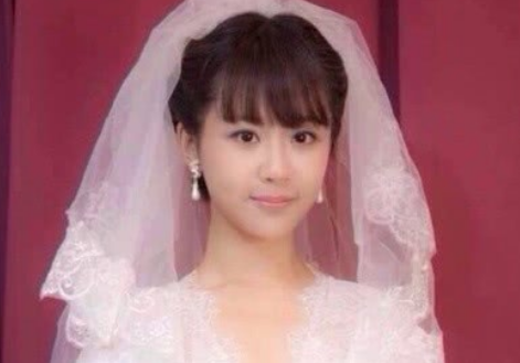 原来“杨紫”只是艺名,看到她本名后,一般人:很难,记不住