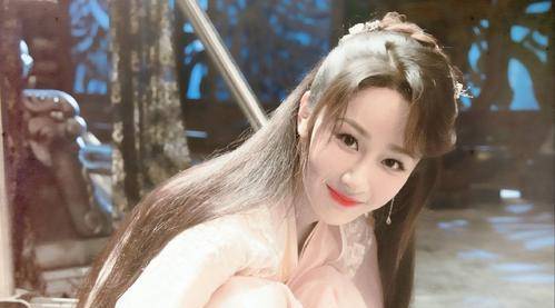 叫肖战太生疏，叫哥哥太做作，看到杨紫的叫法，网友：早该想到的