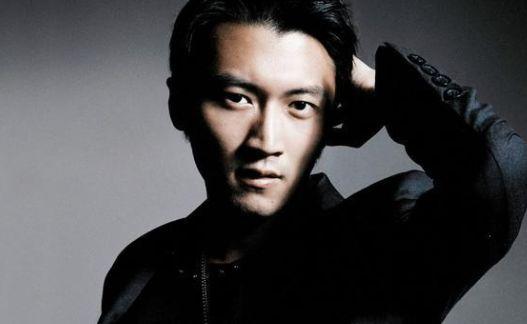 谢霆锋被灵魂拷问,王菲和儿子谁更重要?听到他的回答张柏芝脸红