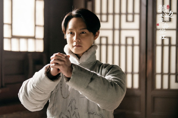 黄晓明尹正演的什么电视剧 《鬓边不是海棠红》刚开播就引争议