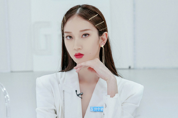 《青春有你2》刘令姿长的像孟美岐吗 虽然撞脸但人气却相差不少