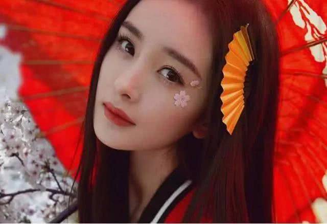 2020武大樱花已盛开,花期无人赴约,只好用这彩妆相搭!