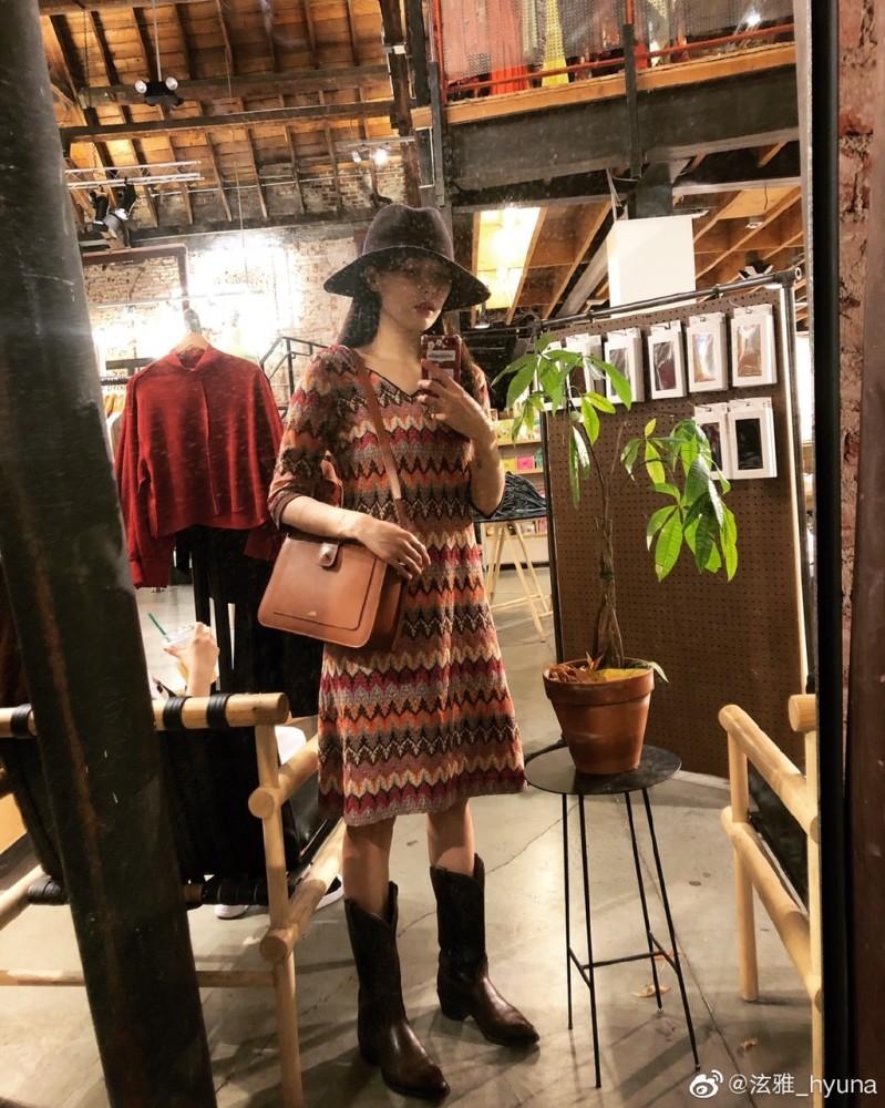 2020流行泫雅的“膝下靴”，显瘦显腿长一流