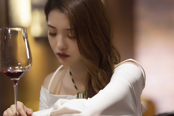 《完美关系》马邦妮妈妈是谁 吸血鬼母亲再次上线