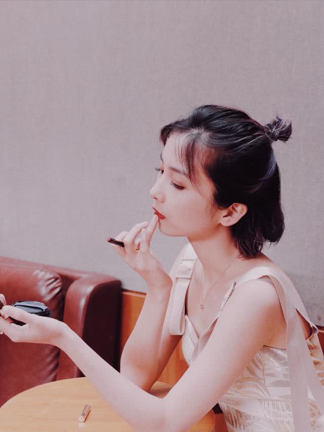2020年看看这几款短发,大妈也能秒变邻家小妹妹