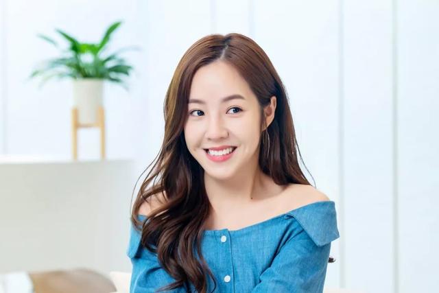 周俐葳多大男友是谁 酒窝女神谁不爱