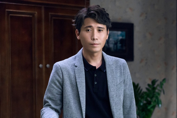 如果岁月可回头在哪个台播出 靳东蒋欣联手接档安家强势开播