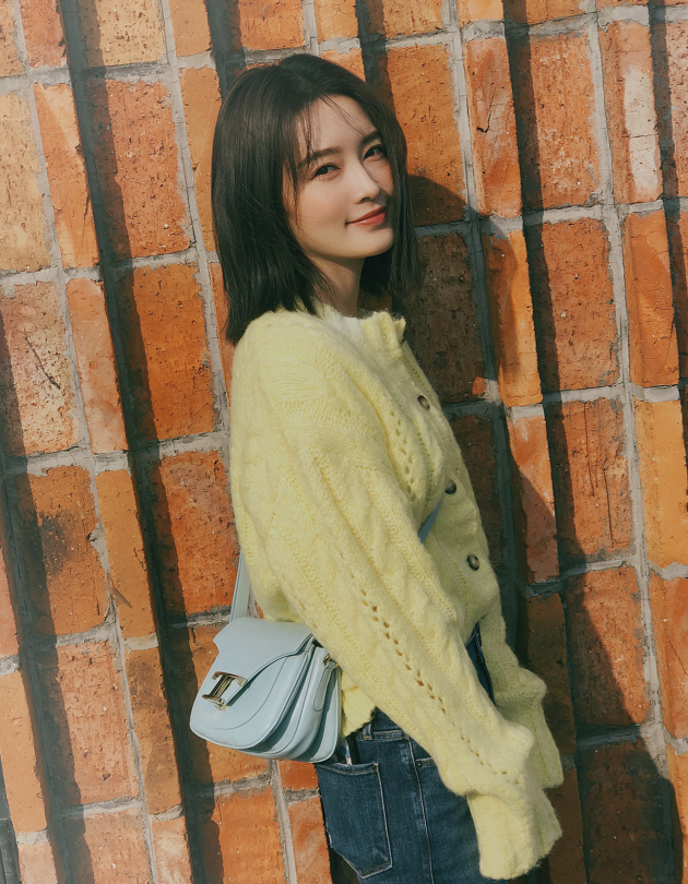 李沁为什么一直留长发?她短发的模样竟美回了16岁