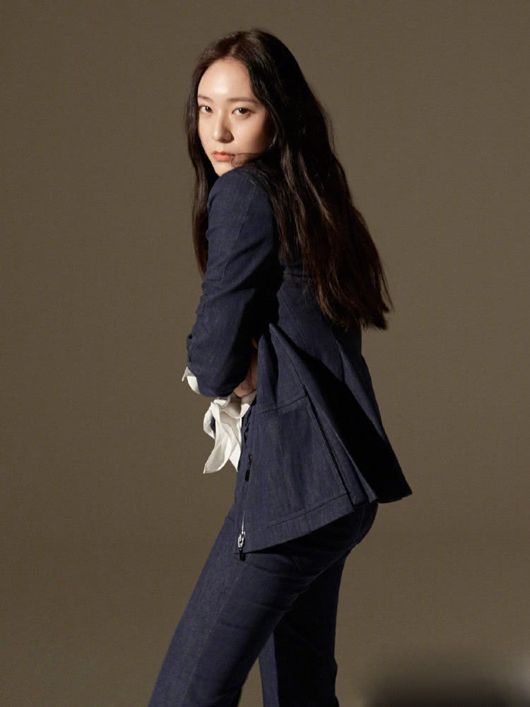 郑秀晶瘦了之后颜值回春，连换6套超A造型气场堪比超模！