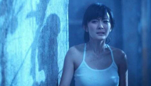 为什么杨幂赵丽颖这些大花生了娃,还要一再追求“少女感”