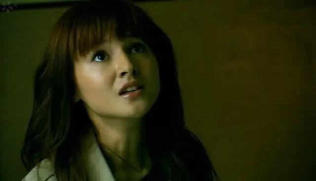 日本混血女星桥本丽香！曾经影视剧性感造型惹人垂涎