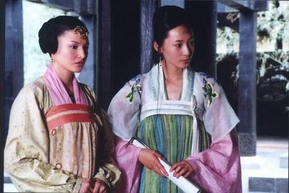 日本混血女星桥本丽香！曾经影视剧性感造型惹人垂涎