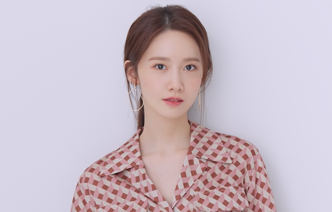 允儿确定出演JTBC 电视剧《HUSH》与影帝黄正民合作