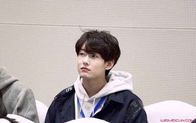 花少北哪个学校毕业的 花少北个人资料以及真名引起热议